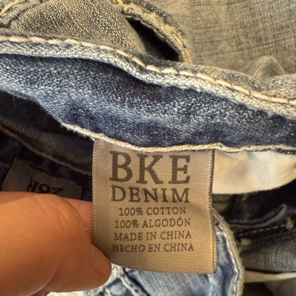 BKE Aaron distressed jeans 28R - Picture 10 of 10